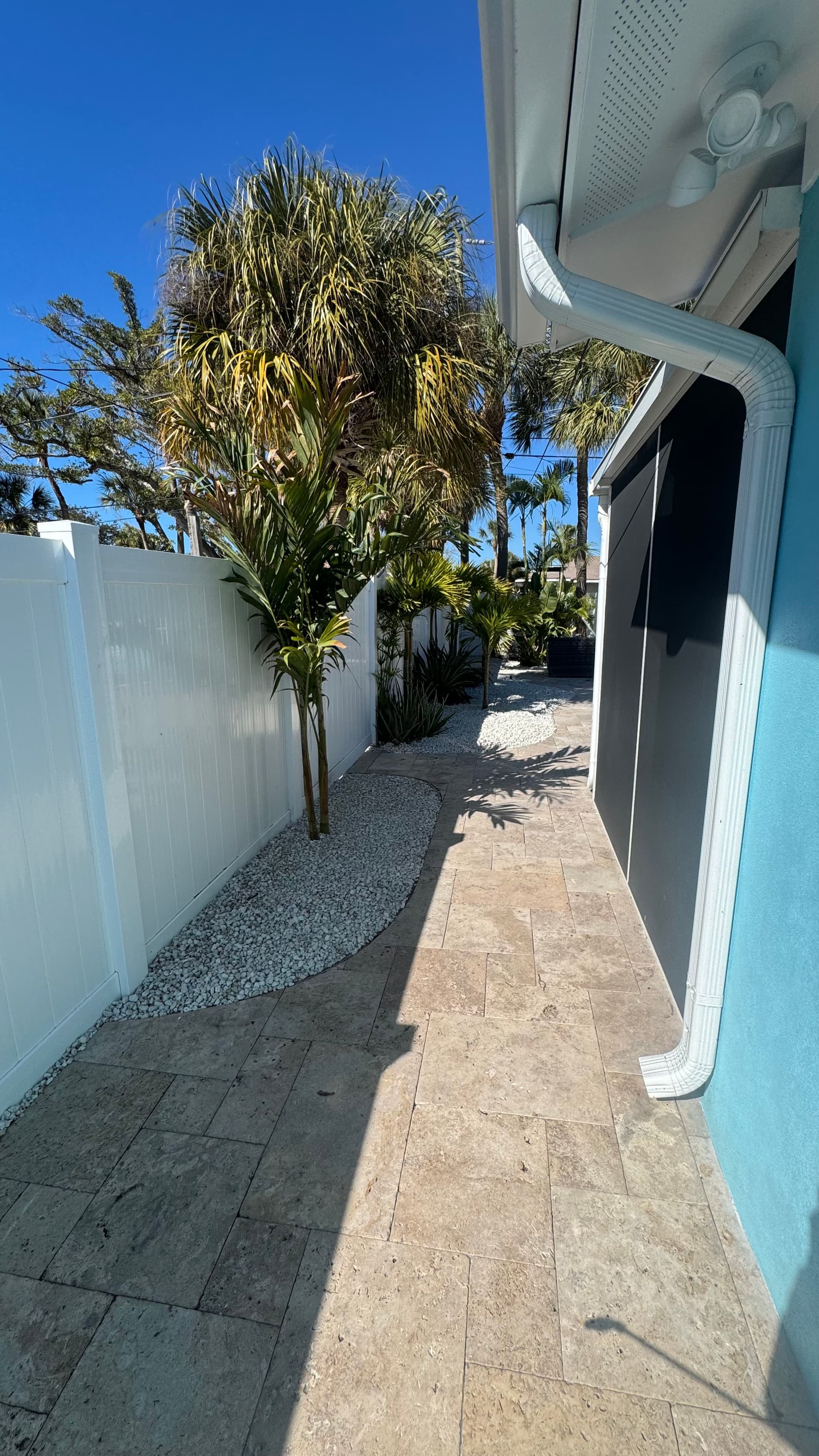 Gallery photos for Clusia Hedge, Paver Border, and Limestone Beds Done Right: Image #2