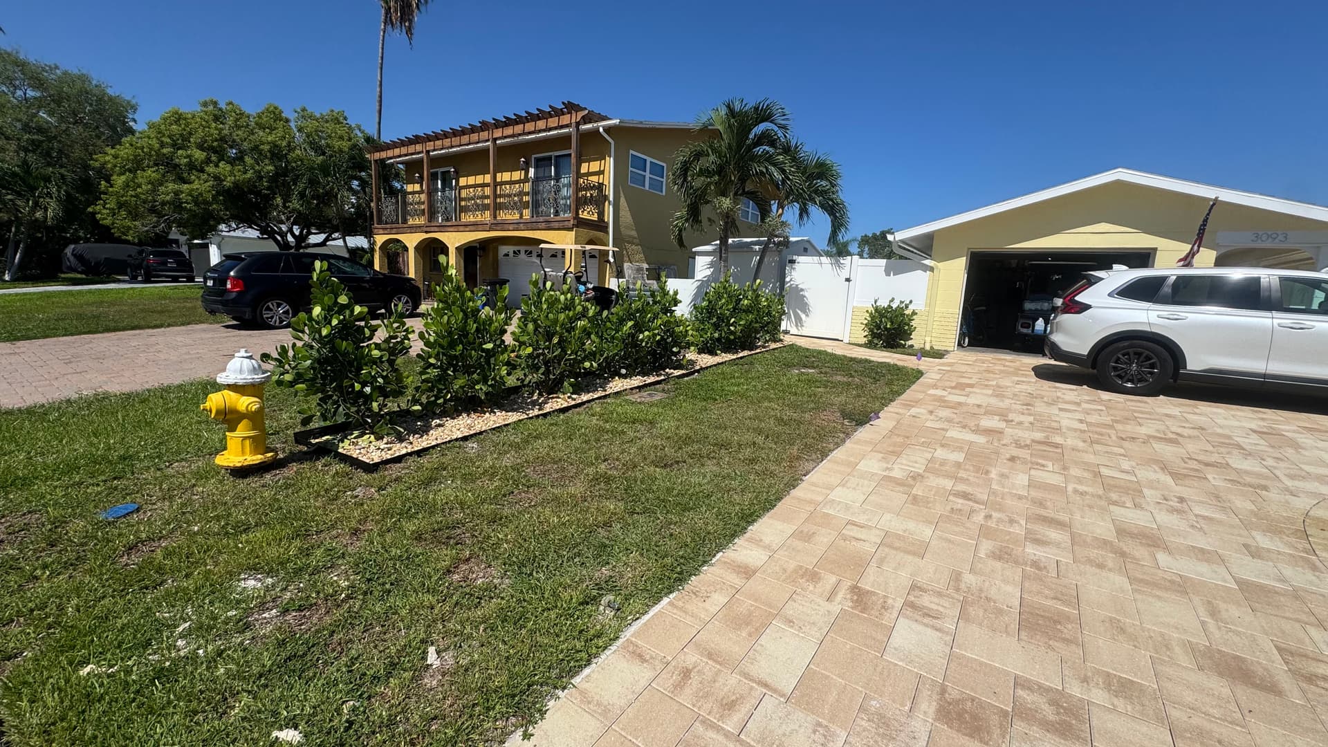 Gallery photos for New Planting Bed, Sod, and Clusia Privacy Hedges Upgrade Curb Appeal: Image #4
