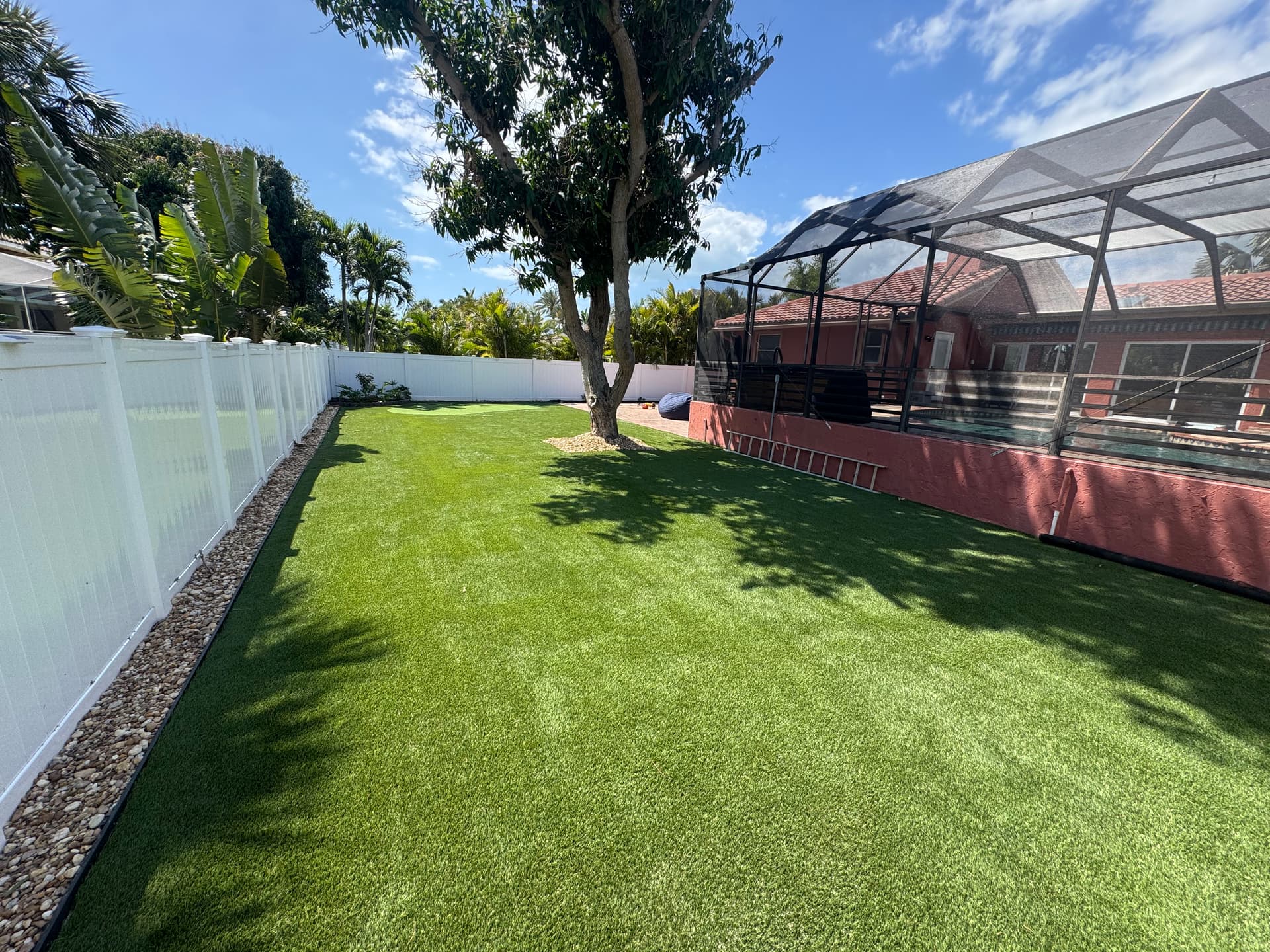 Gallery photos for Patchy Backyard Gets Artificial Turf and a Custom Putting Green: Image #3