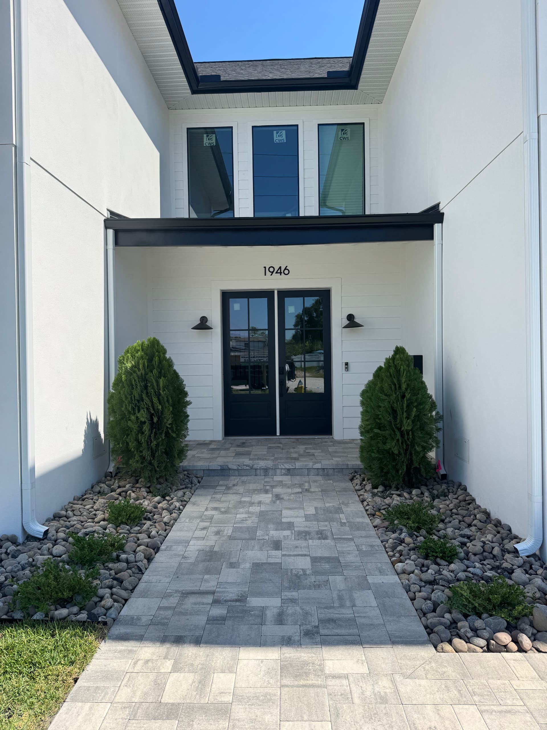 Gallery photos for New Sod and Fresh Plantings Give This Home Serious Curb Appeal: Image #3