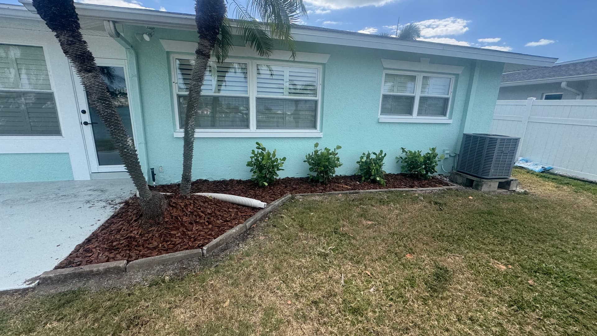 Gallery photos for Fresh Mulch, New Plants, and Sod Give This Front Yard New Life: Image #3